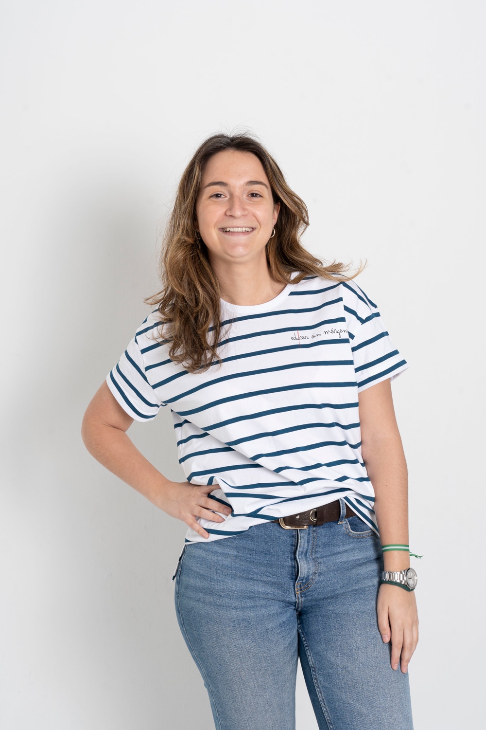 Camiseta Mujer Educar Sin Márgenes