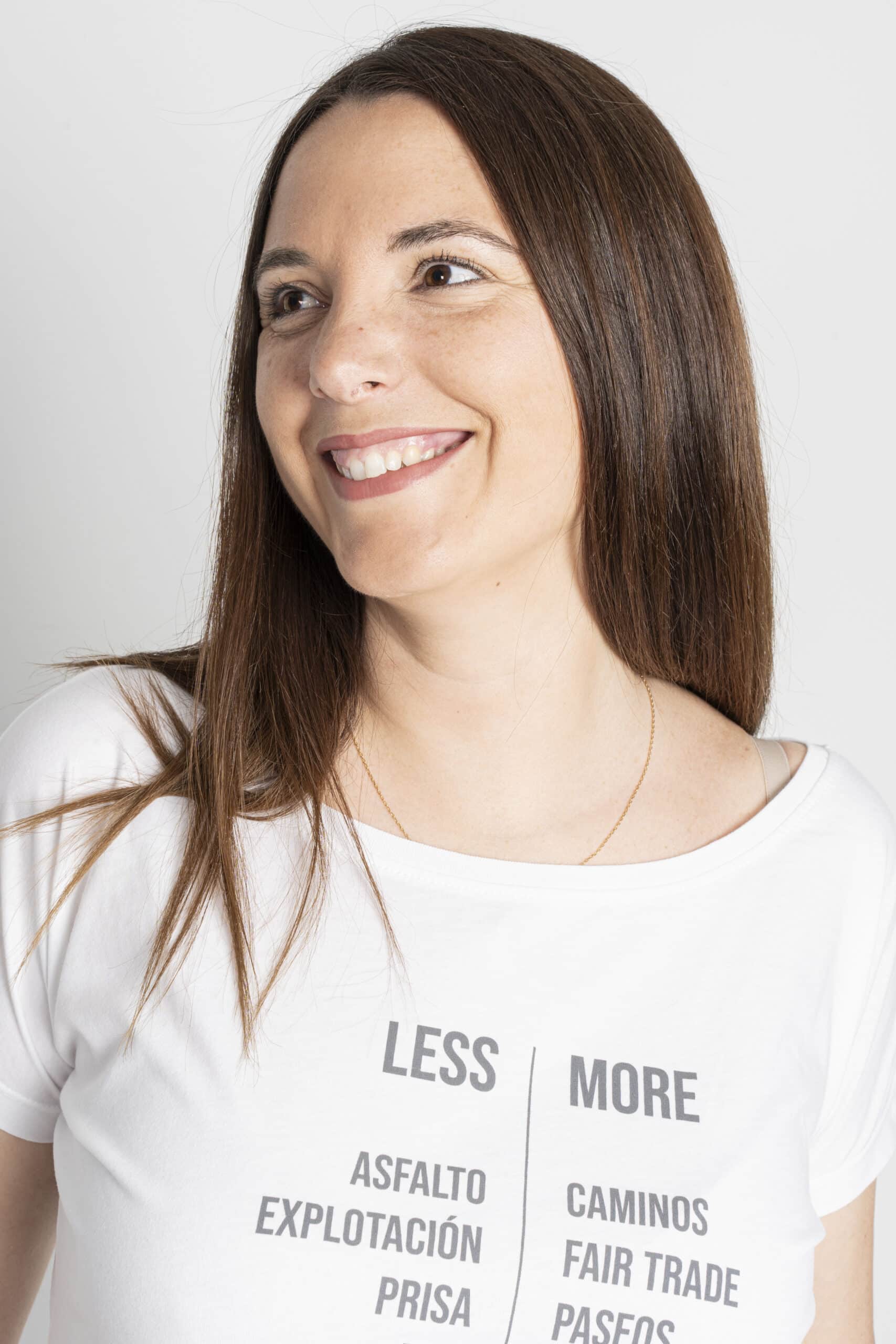 Camiseta mujer Less More - Imagen 4