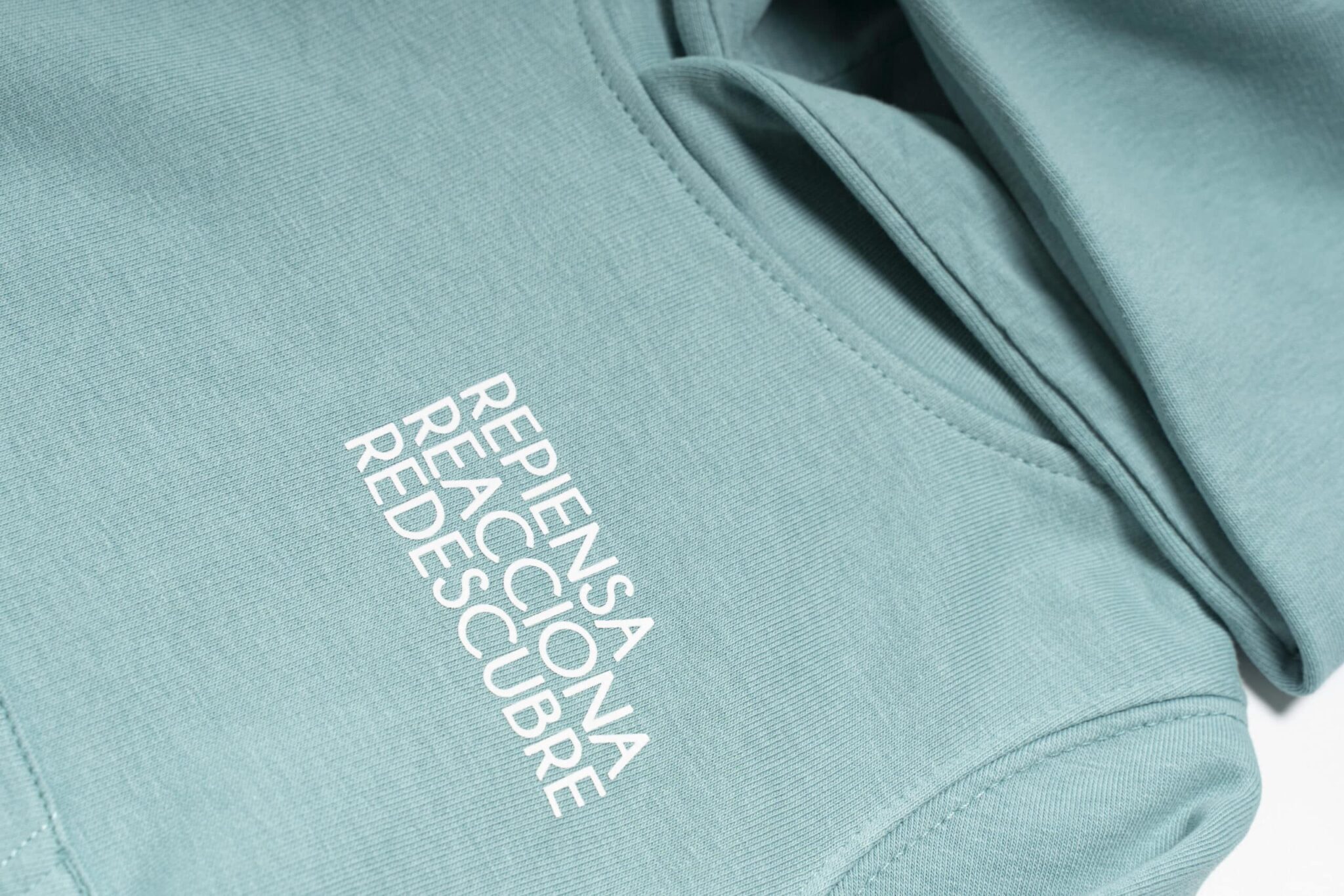 Sudadera Adulto Repiensa, Reacciona, Redescubre.