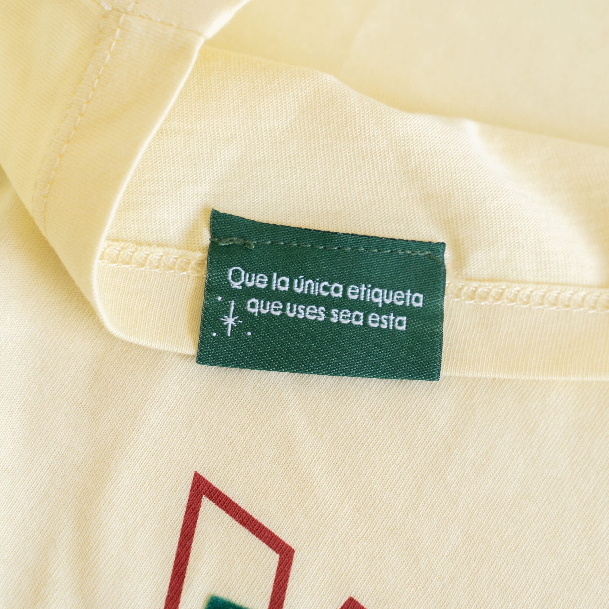Camiseta Infantil Educar Sin Márgenes 2025 - Imagen 3